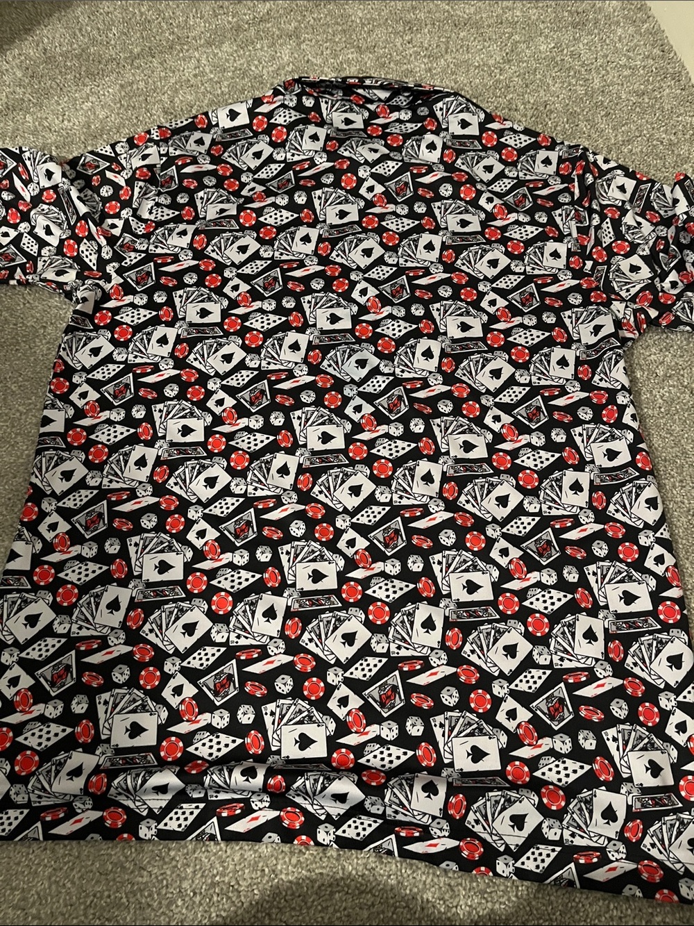 Men's golf Black Poker-Print Short Sleeve Shirt - Red & White Accents - Picture 3 of 3